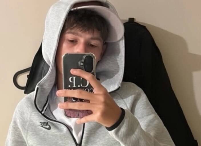 tom_694