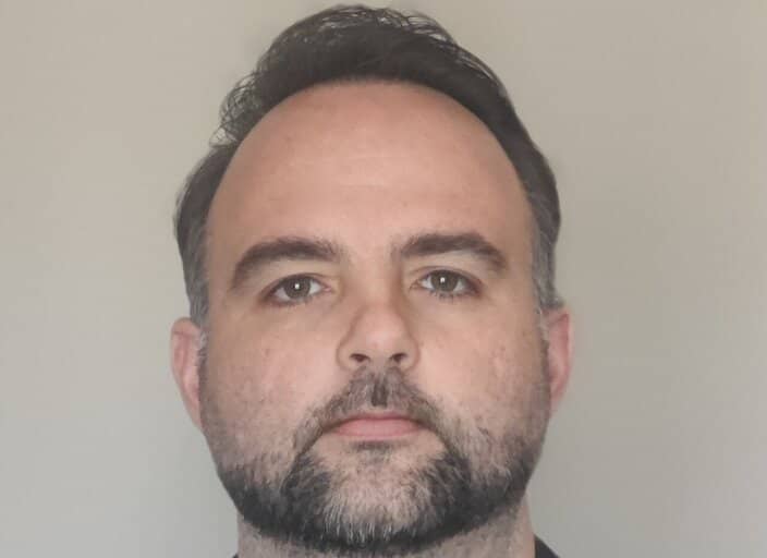 ben_______