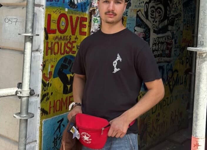 bienlebonjourviensmeparler