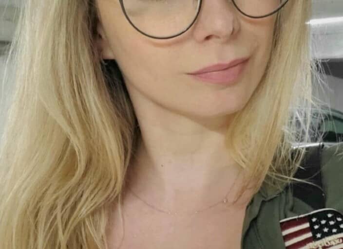 alicealice