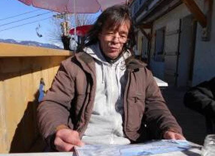 nicos44