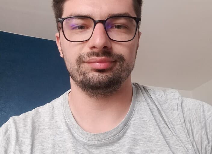 Val003