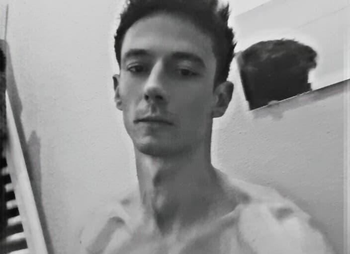 nikholas