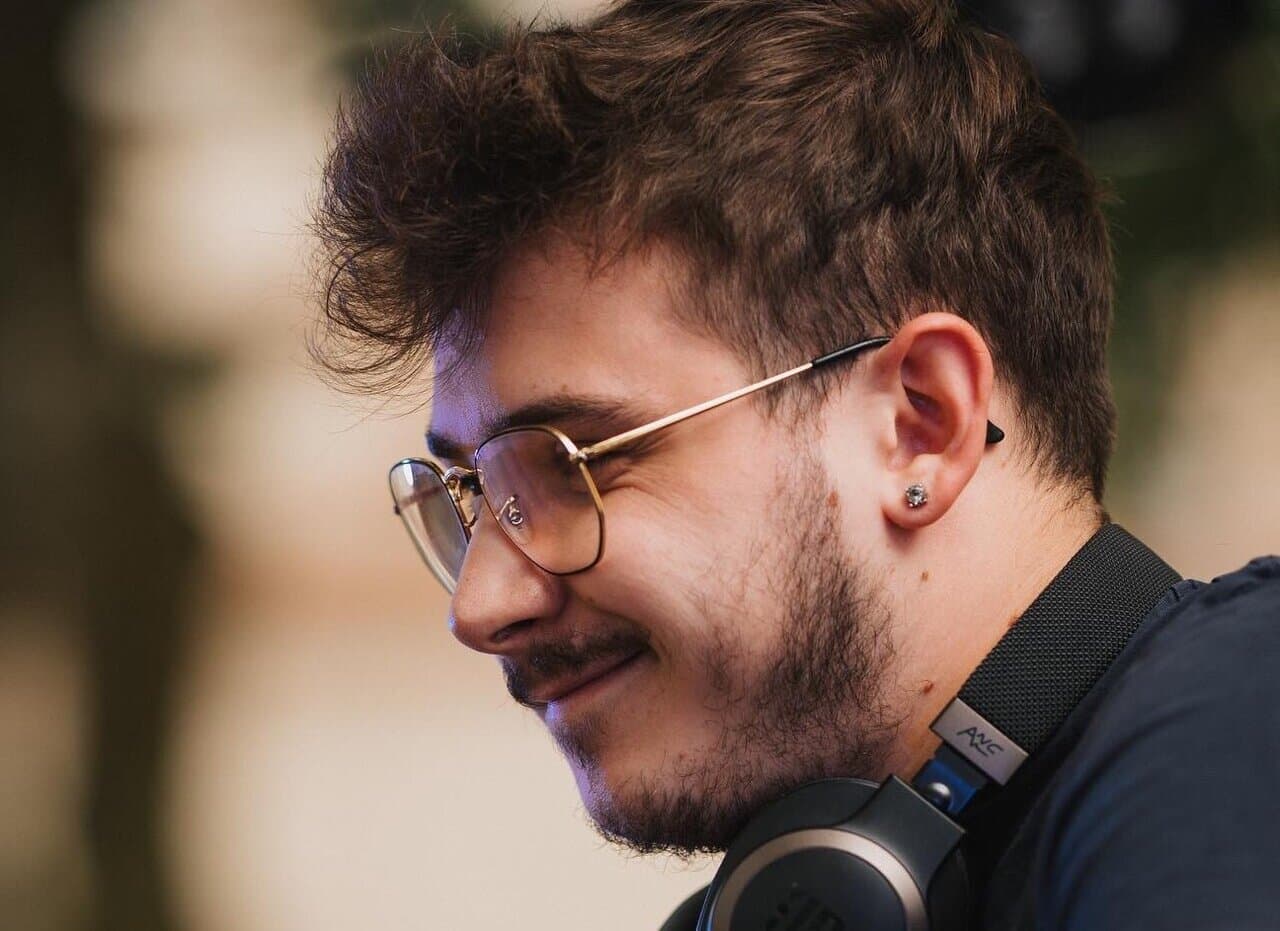 Manuuuuu
