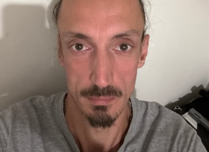 MI1547448