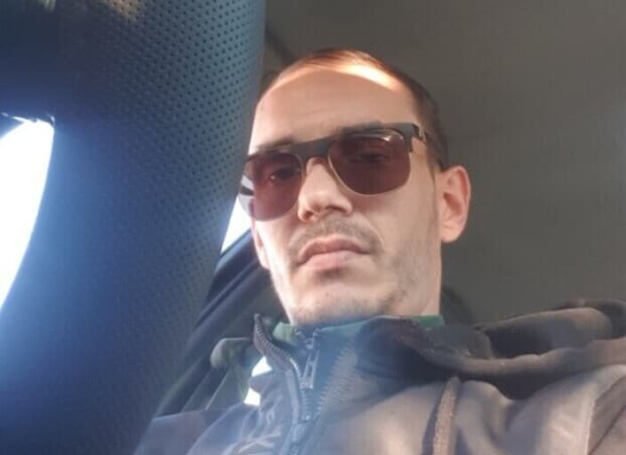 Cris_back