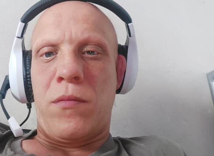 francis0077