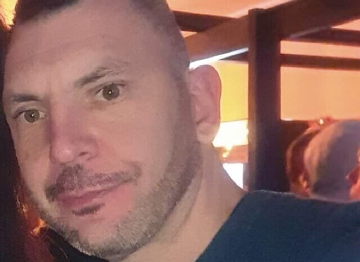 MI1589327