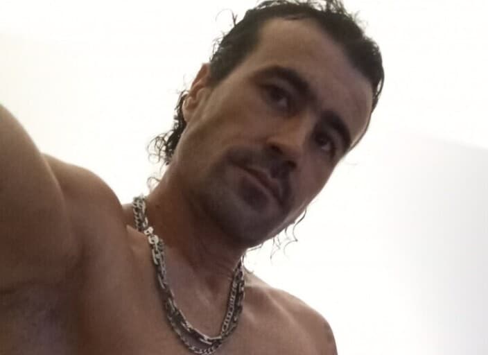 Carlos