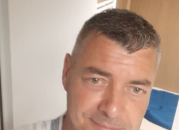 johnjohn