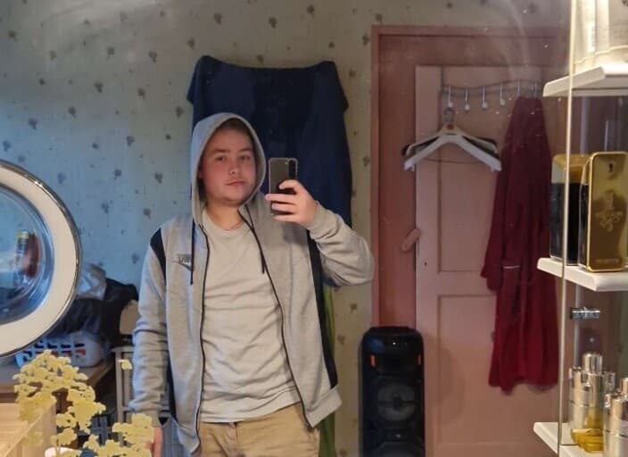 David02400