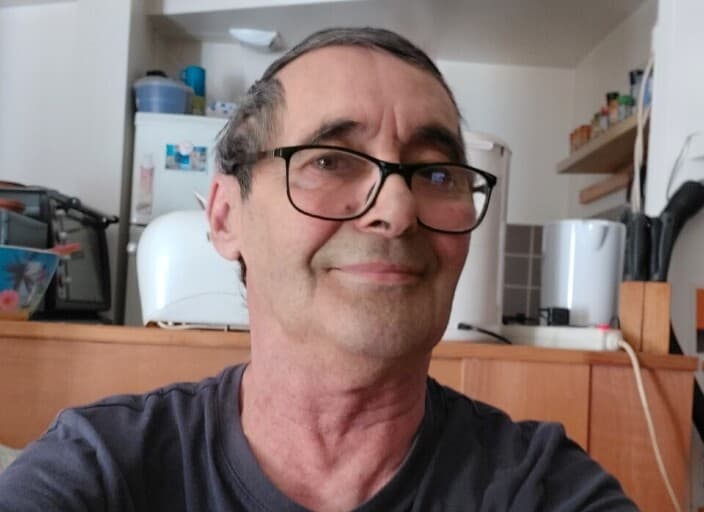 Chris03100