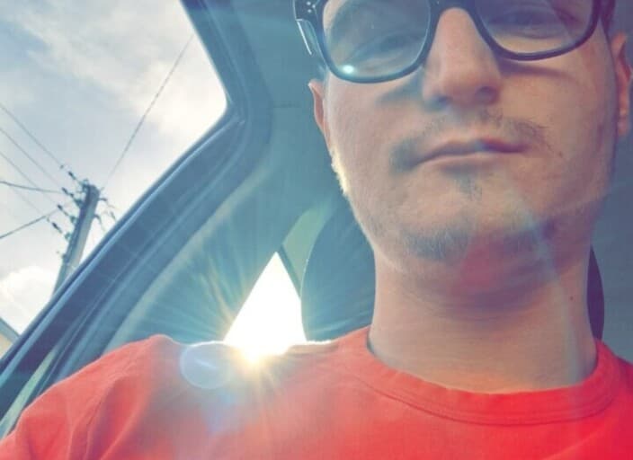 Dyl02110