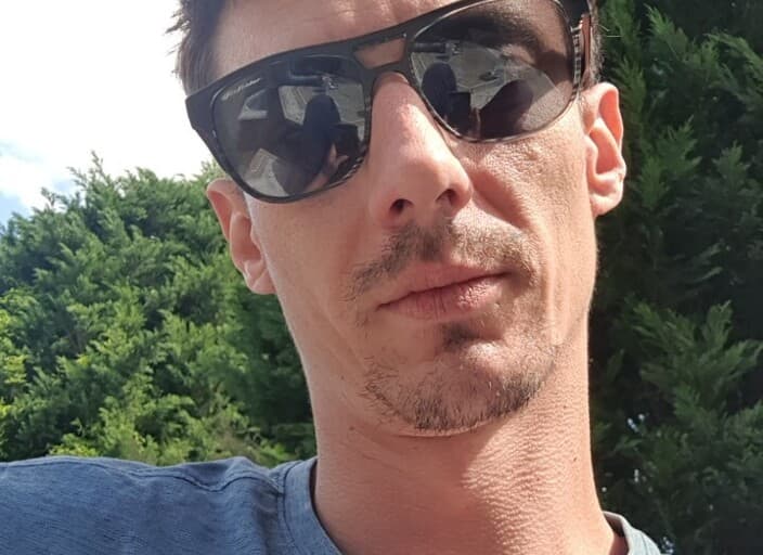 nikholas