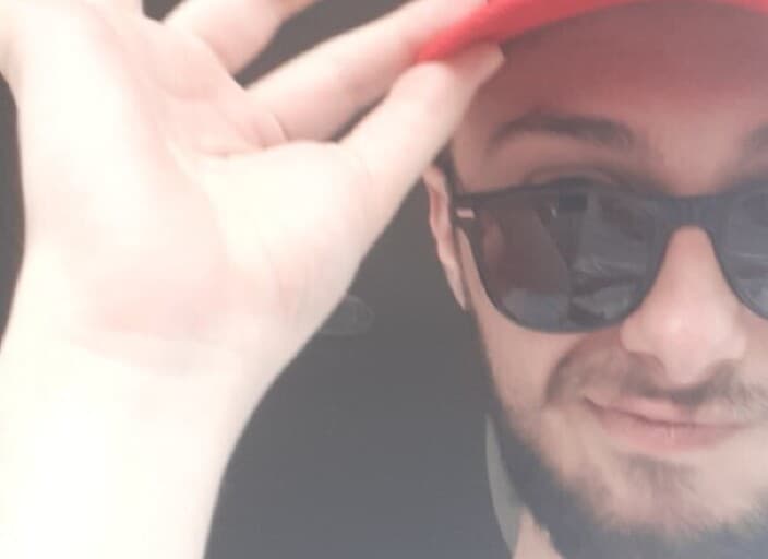 Nicolas25
