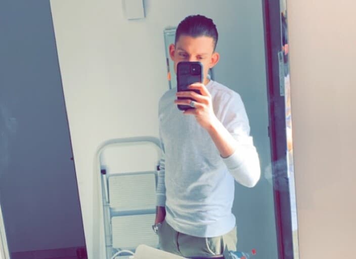 J22