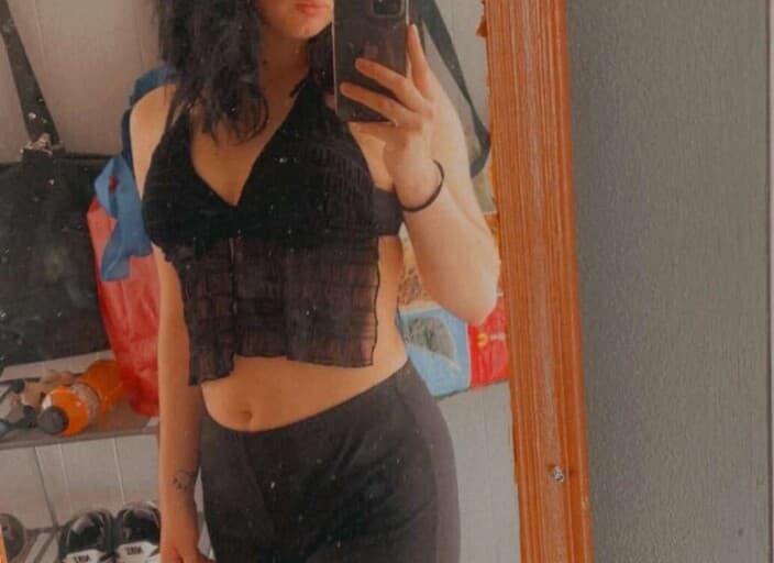 Mia49