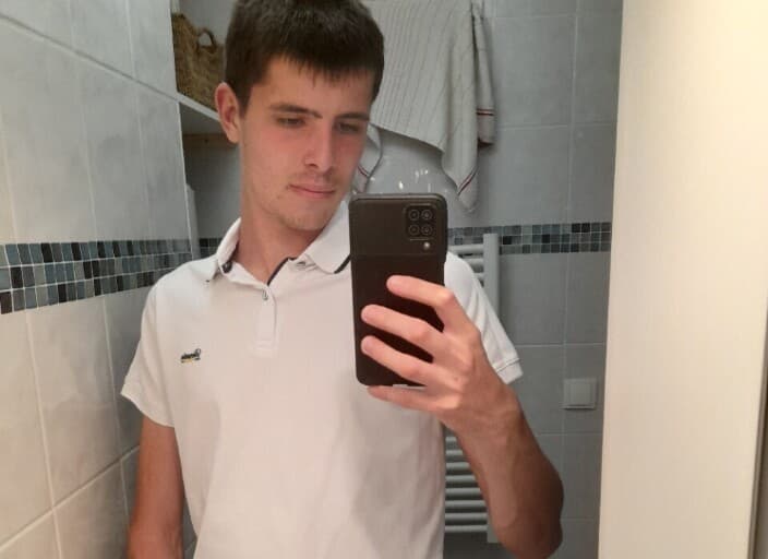 yanis74