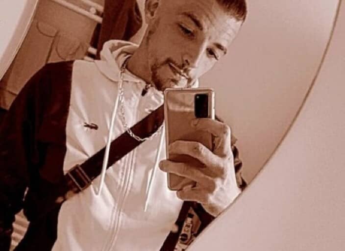Chriss76