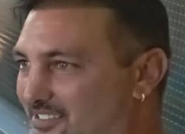 11800