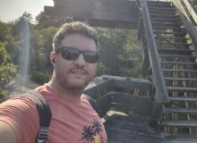 Adil