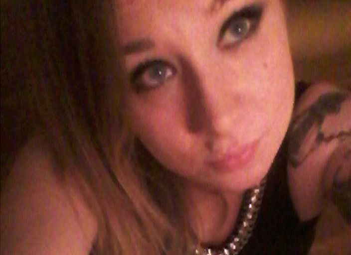 cherche femme pour une premiere experience ent