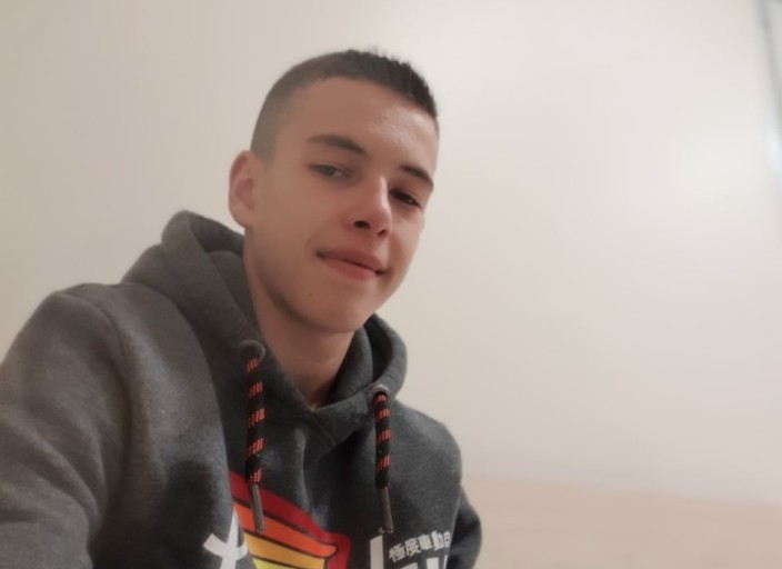 Je suis sapeur pompier ainsi que mécanicien et je.