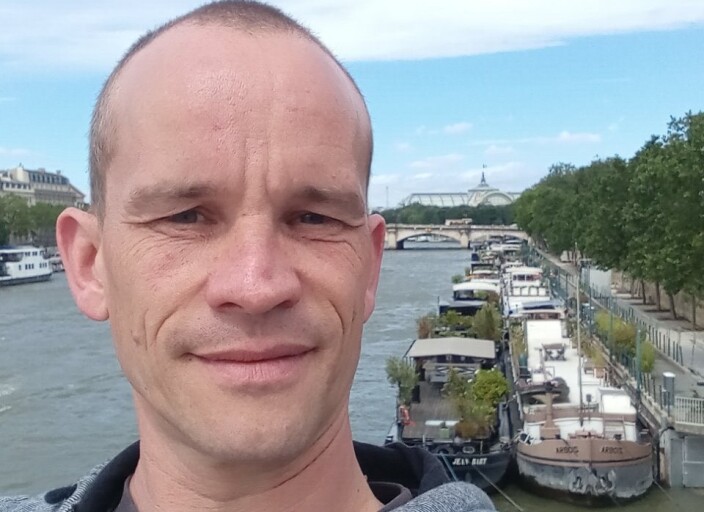 Cherche femme pour des moments intimes