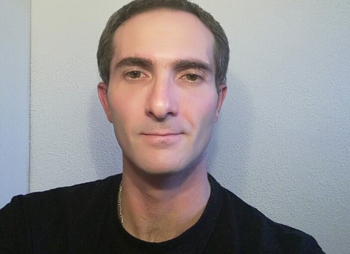 Recherche une relation avec une femme dans les Hau.