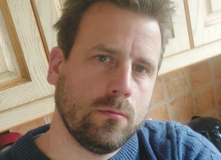 Recherche une partenaire régulière