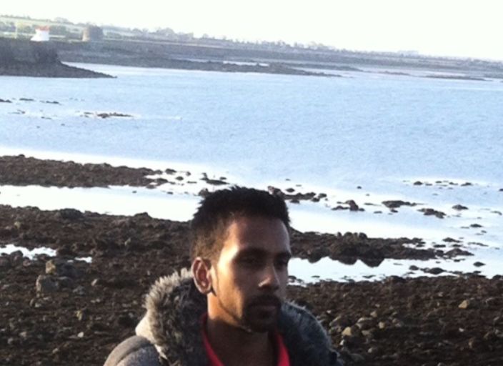 Cherche femme ou couple pour relation non venal
