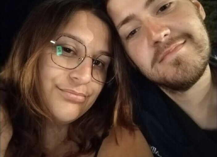 Couple à la recherche d'une femme pour s'amuser