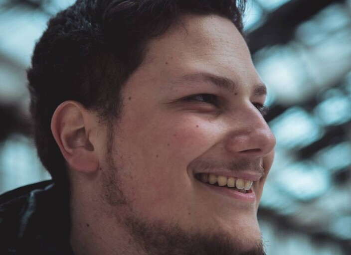 cherche à m'amuser