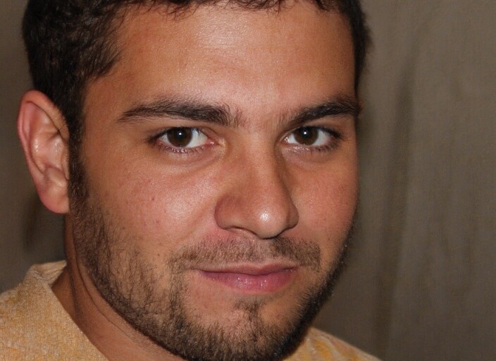 nous recherchons une femme pour partager un instan.