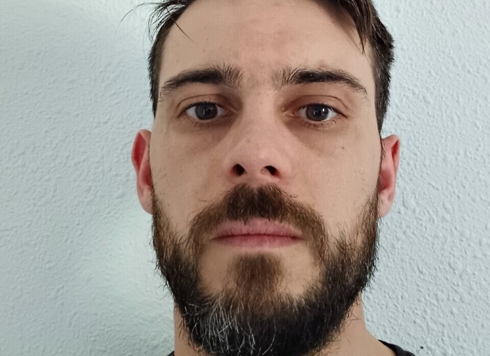 Recherche personne simple et ouverte d'esprit