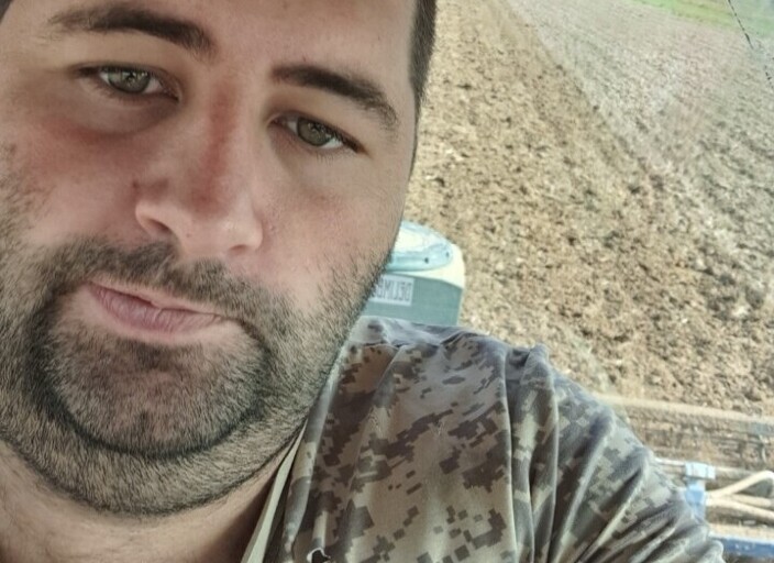Jeune homme de 28 ans recherche femme pour sorties.