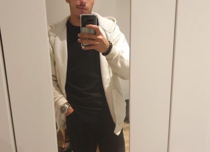 Cherche une trans ou femme