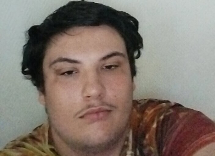cherche quelqu'un dans ma vie ou juste pour une so.