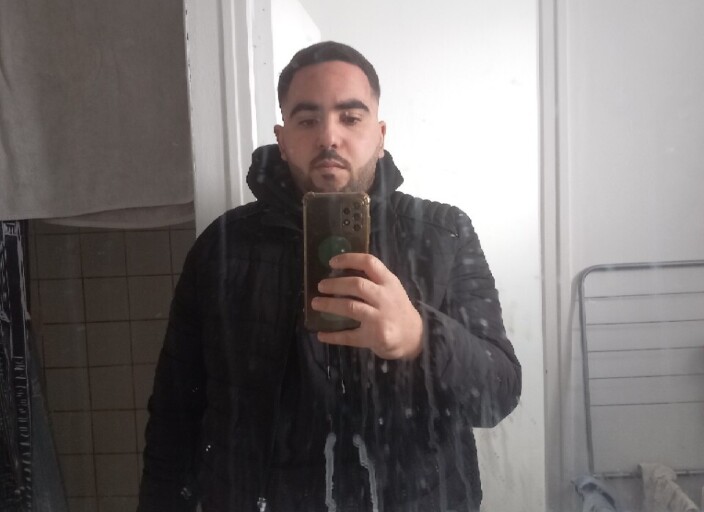 je recherche une femme drôle et amusant