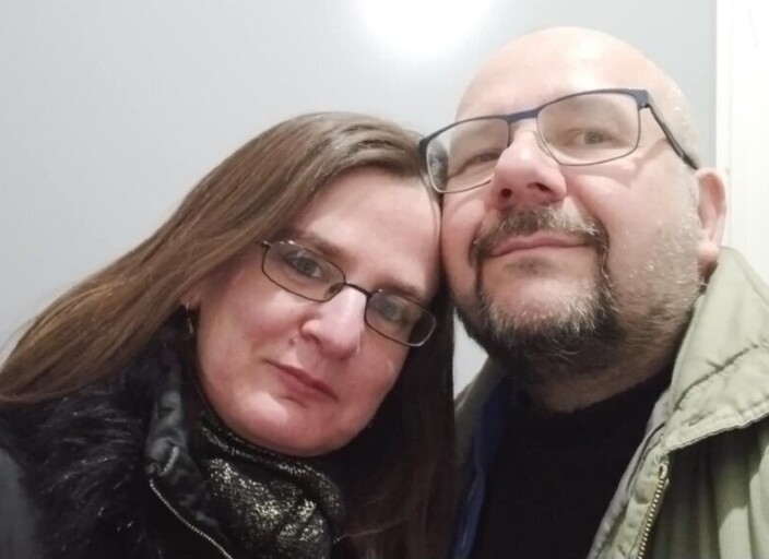 Couple cherche femme bisexuelle pour plan à trois
