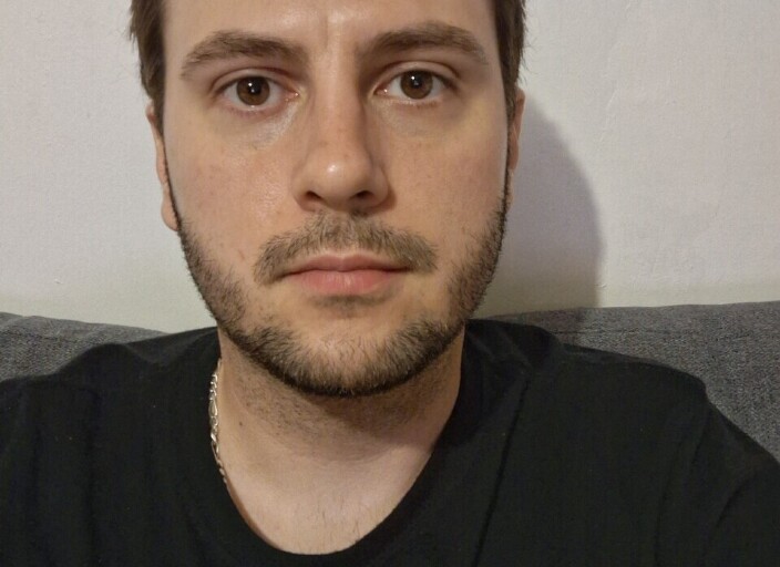 Salut là pour passer le temps hésite pas à venir