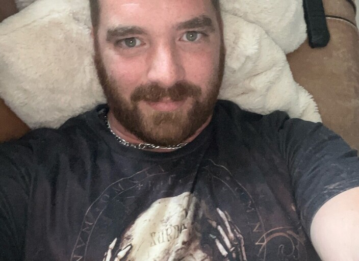 Cherche à partager des moments agréables