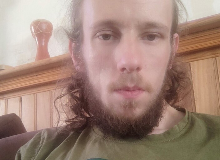 jeune garçon de 29 ans