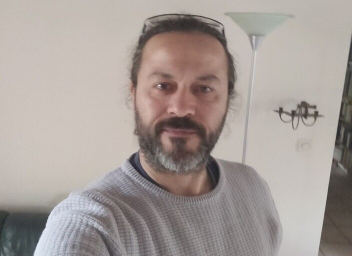 Épicurien a la recherche de nouvelles partenaires.