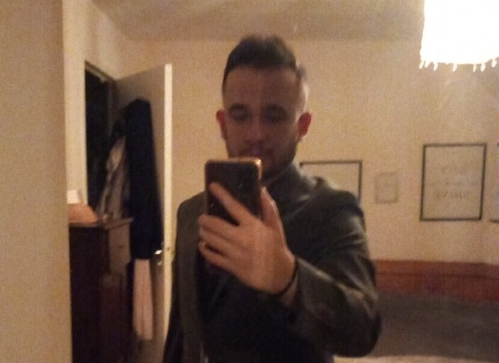 Recherche une femme pour des moments agréables av.