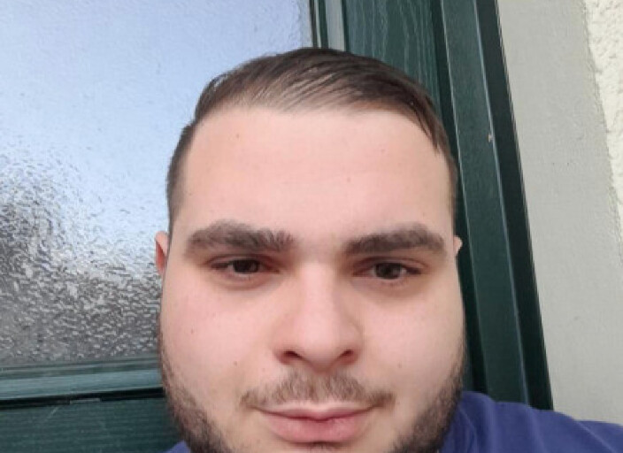 Homme disponible pour femme