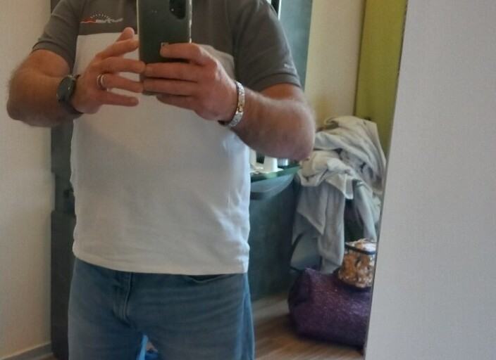Cherche femme pour bons moments régulièrement