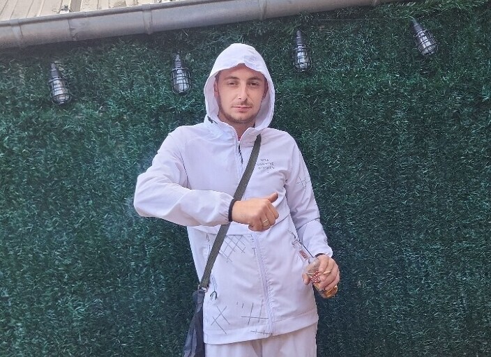 je recherche la bonne personne