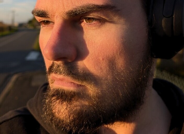 bonjour, je suis ici pour donner et recevoir du pl.