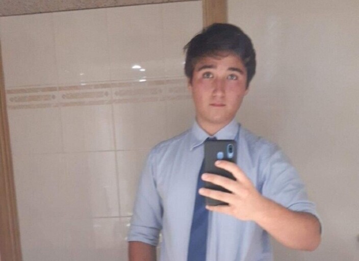 Salut je m'appelle Shlomo Ertzman j'ai 18 ans et j.